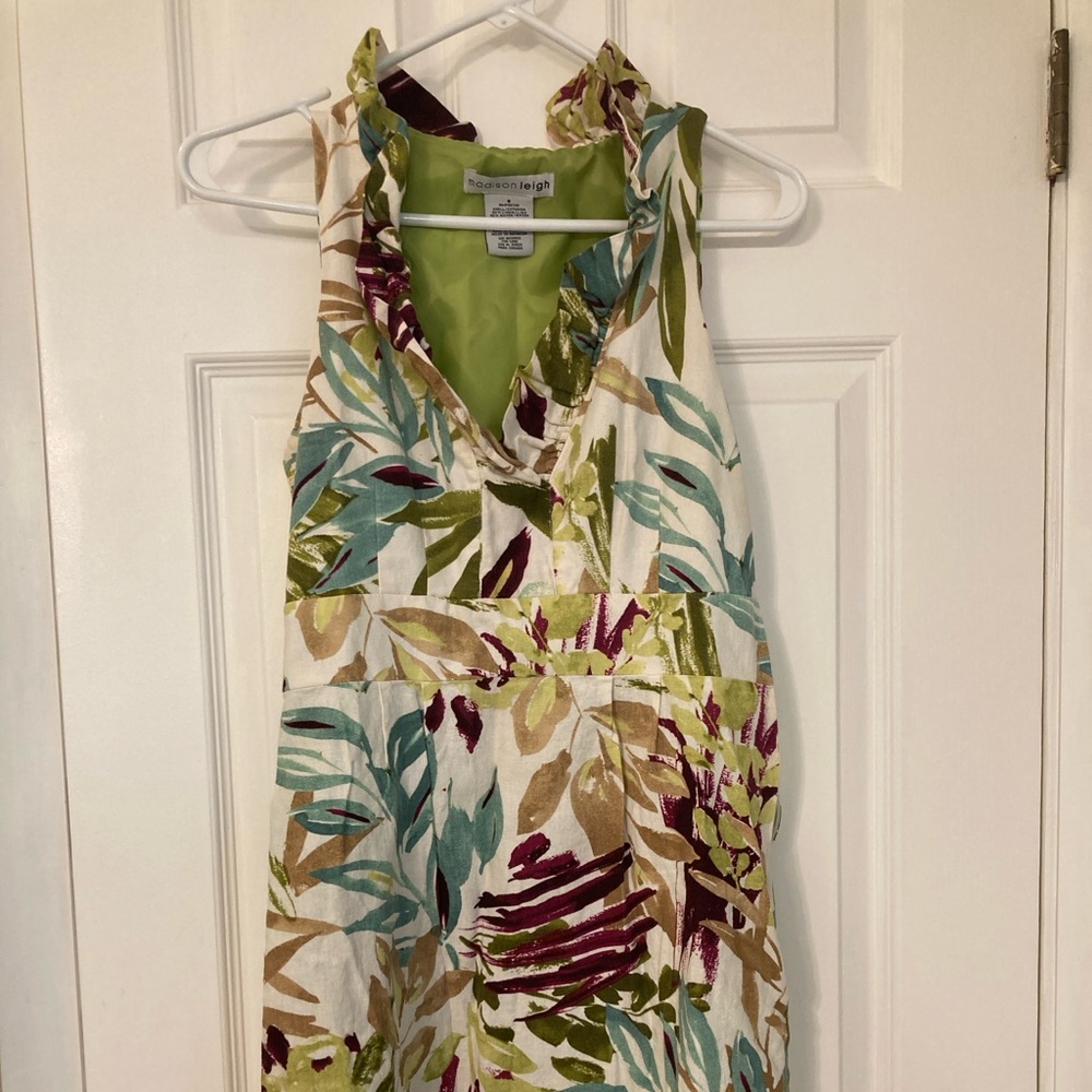 Floral Madison Leigh size 6 dress